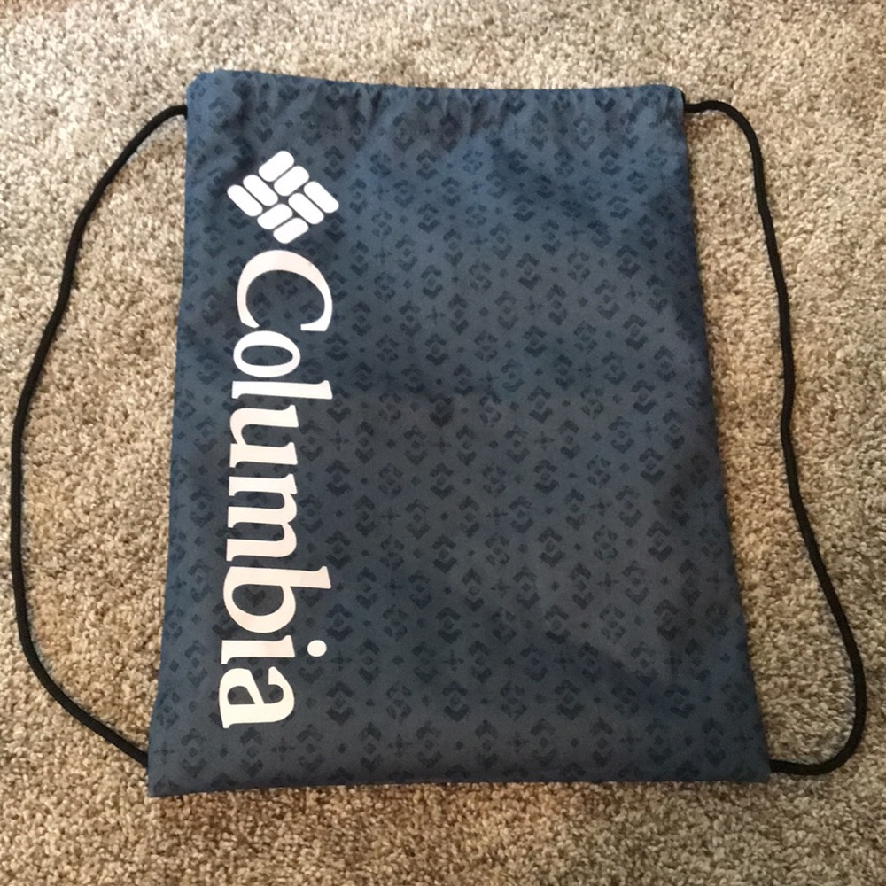 Columbia draw string bag